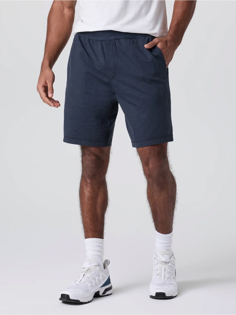 Vuori Coronado Short 8”